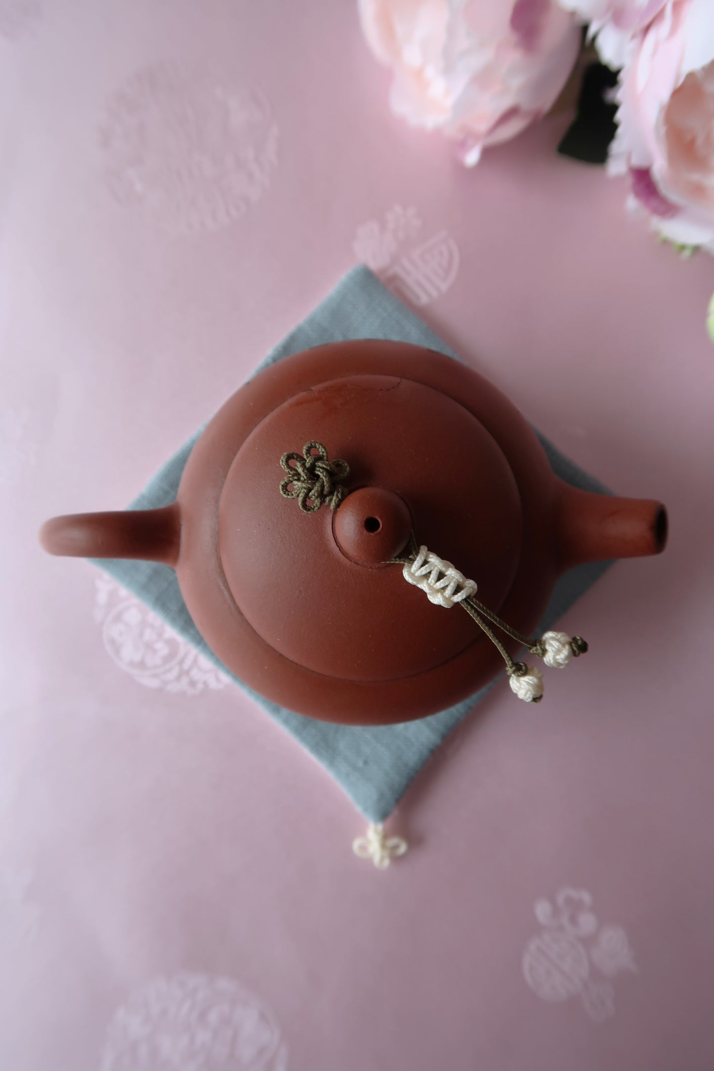 Bijoux de théière - Nœud Prunier